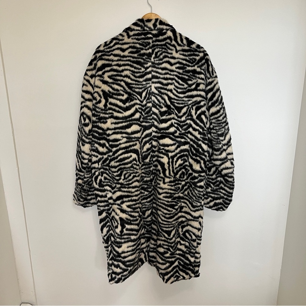 R13 Black and White Zebra Teddy Jacket - Picture 9 of 11